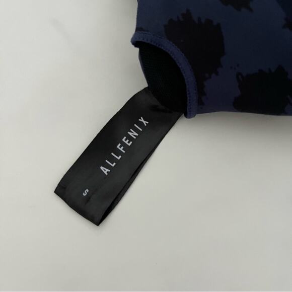 Allfenix Oversized Cheetah Sports Bra Racer back Navy black Sz Small - Picture 6 of 7